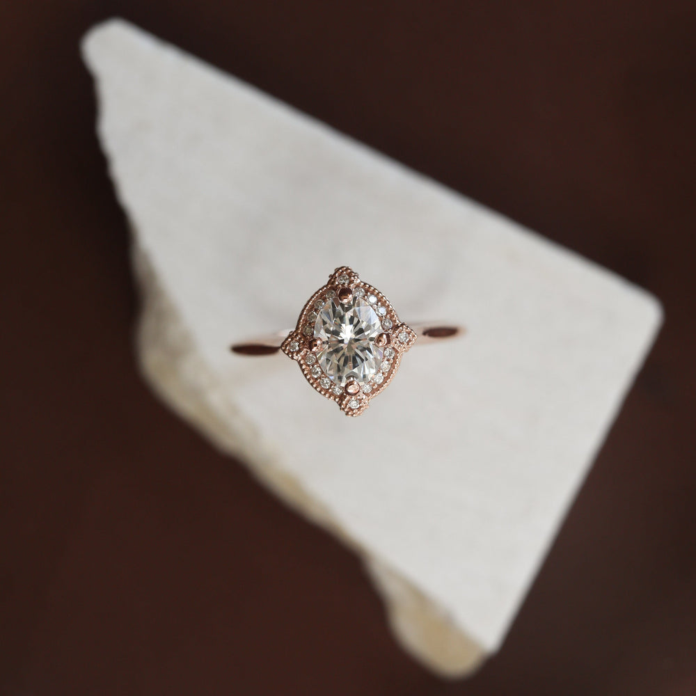 1.25CT Oval Cut  Vintage Halo Moissanite Diamond Engagement Ring