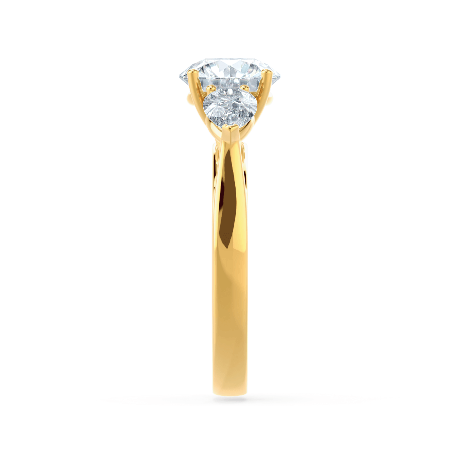 1.0 CT Round Shaped Moissanite Three Stone Engagement Ring