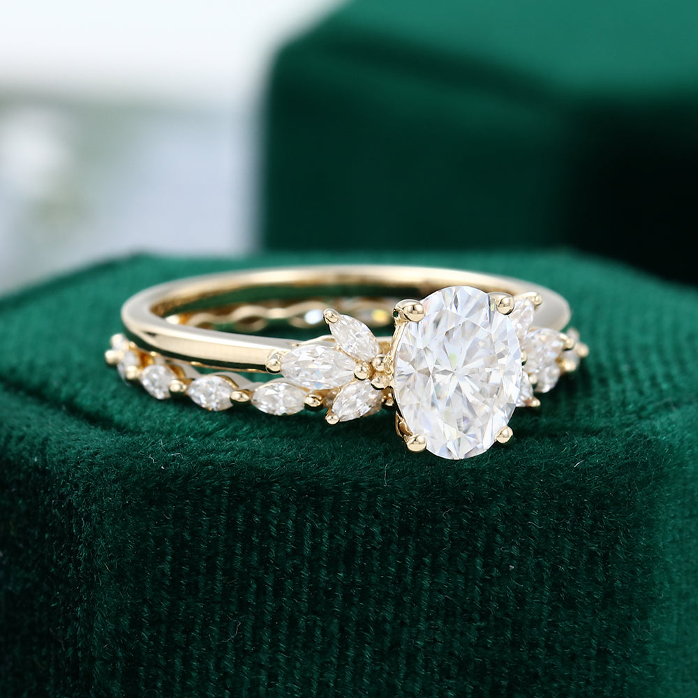 1.33 CT Oval Moissanite Cluster Bridal Ring Set