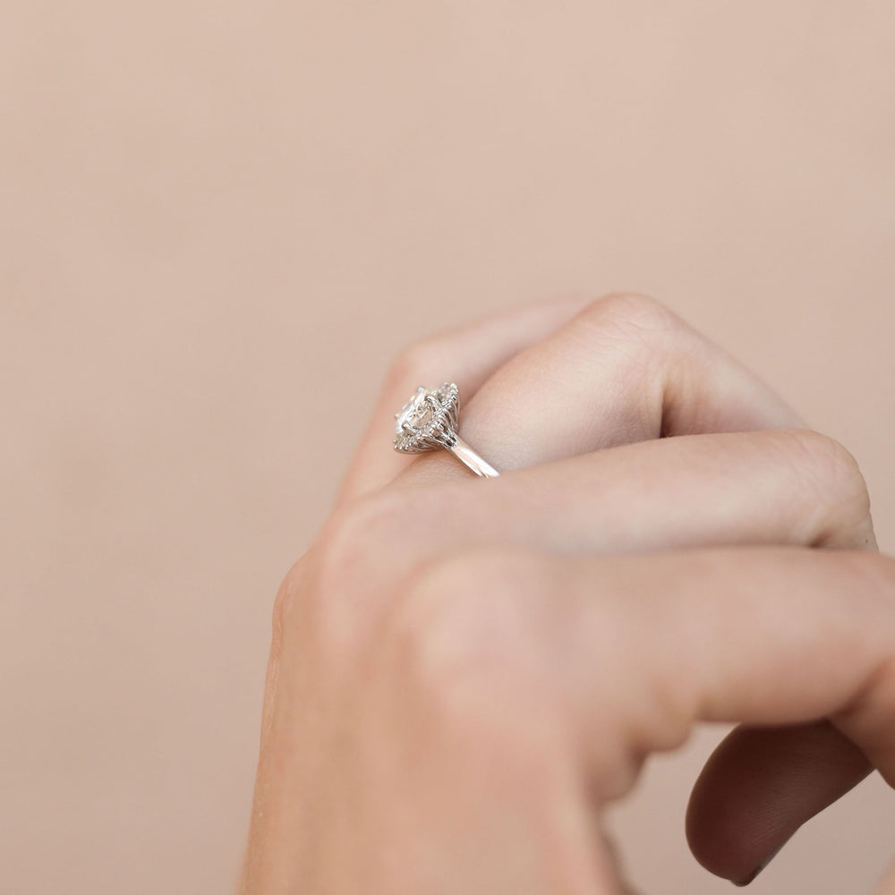 1.05CT Round Cut Cluster Moissanite Diamond Engagement Ring