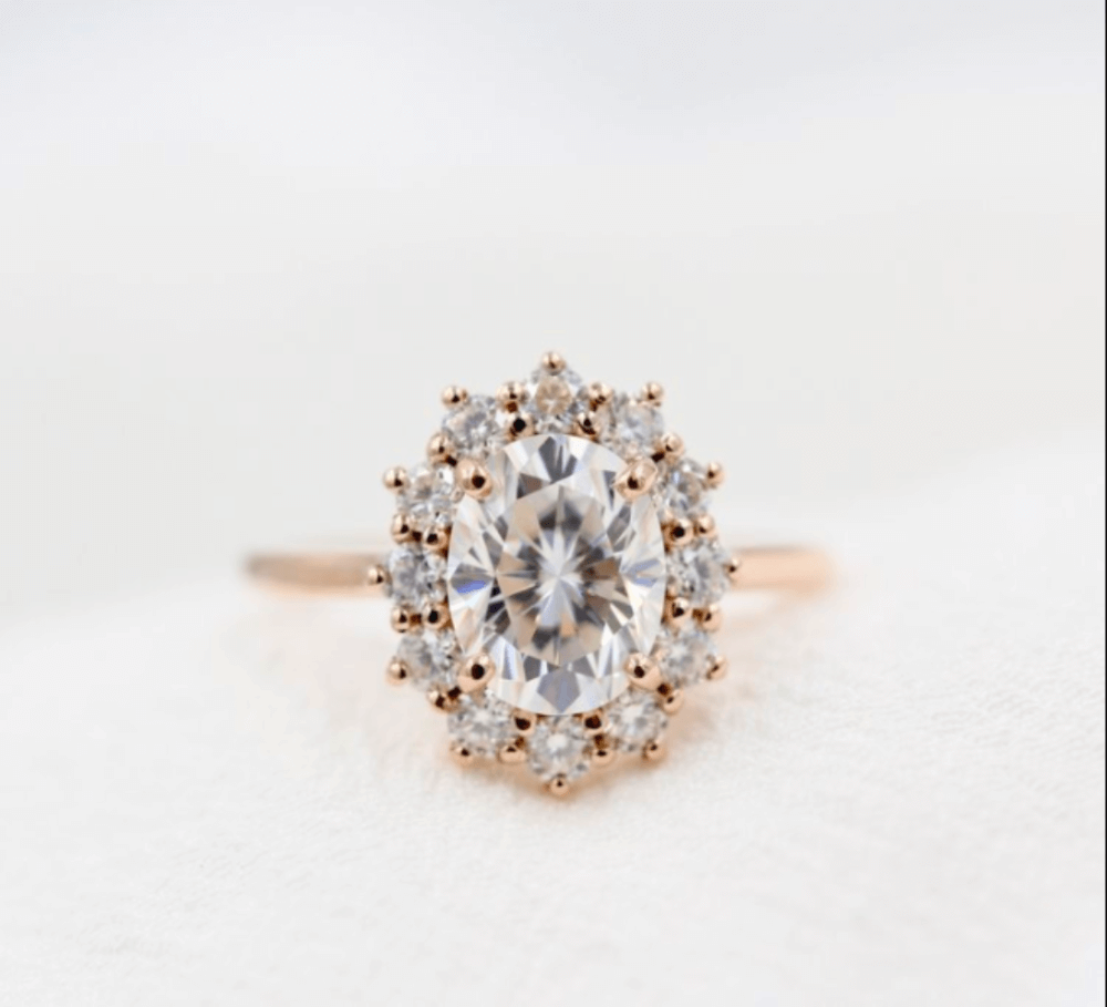 2ct Round Cut Halo Moissanite Diamond Engagenent Ring