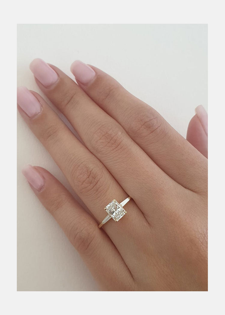 1.0CT Radiant Cut Three Stone Diamond Engagement Ring 14K Yellow Gold