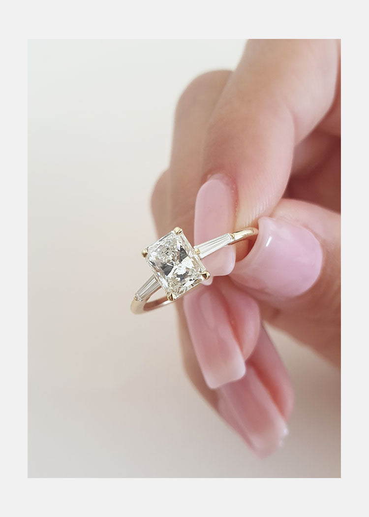 1.0CT Radiant Cut Three Stone Diamond Engagement Ring 14K Yellow Gold