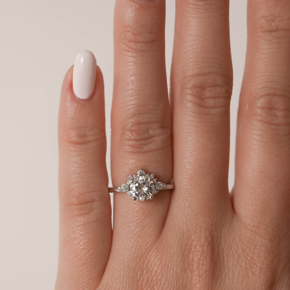 1.05CT Round Moissanite Cluster Diamond Engagement Ring
