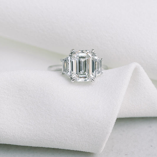 2.75CT Emerald Cut Moissanite Trapezoid Diamond Engagement Ring