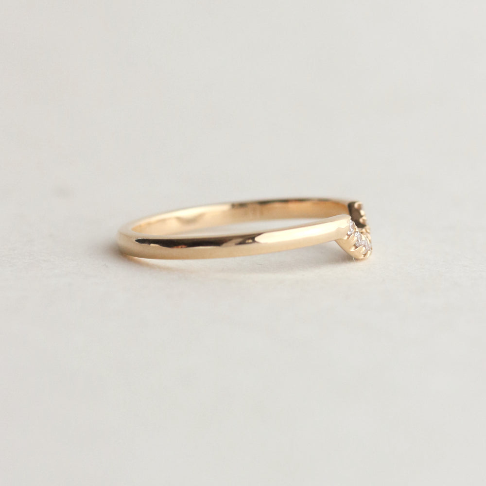 0.088 TCW Round Moissanite Curved Wedding Band