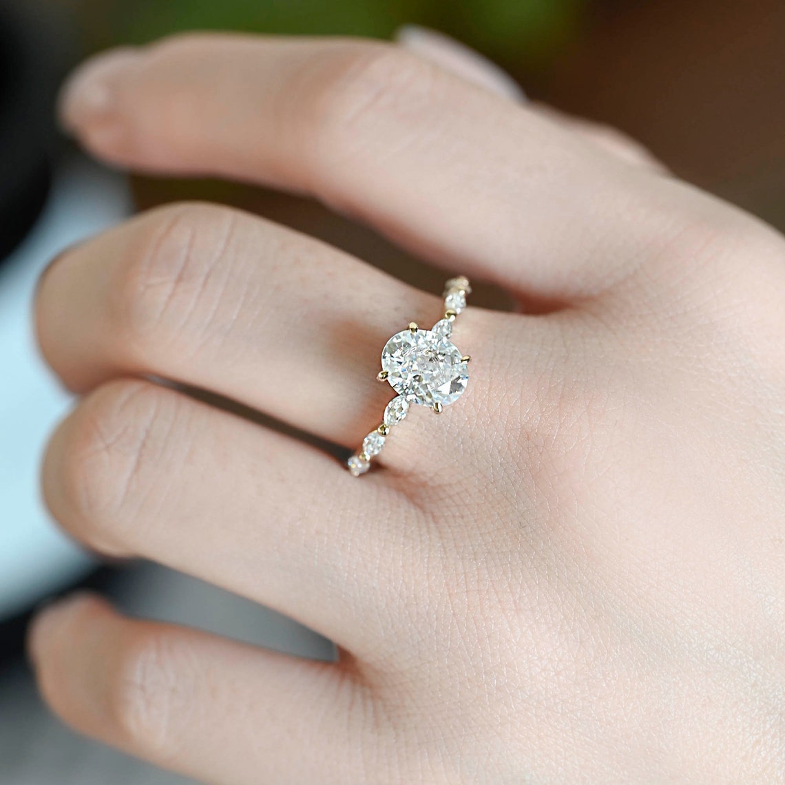 2.0 CT Oval Moissanite Pave Setting Engagement Ring