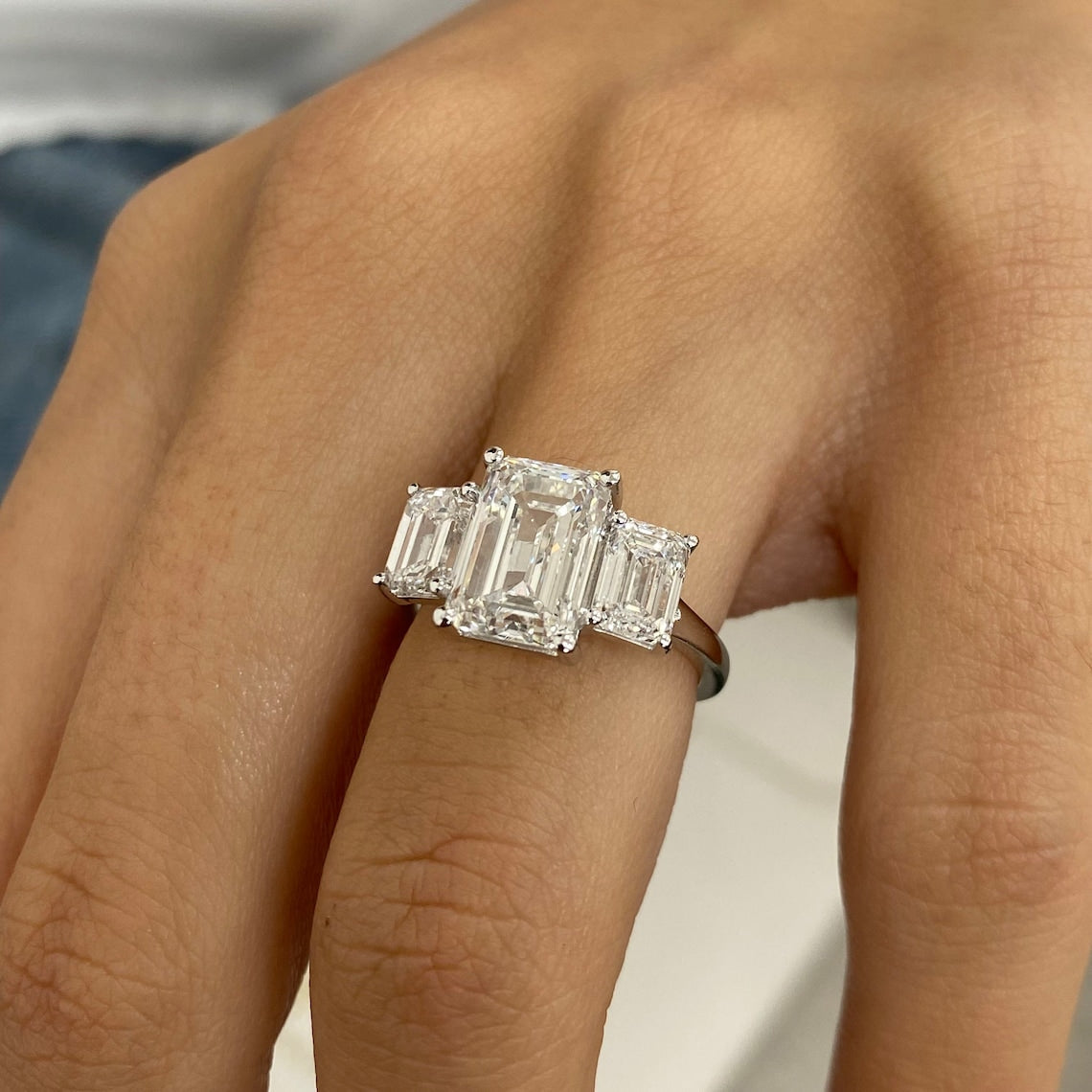 3.0 CT Emerald Moissanite Three Stone Engagement Ring