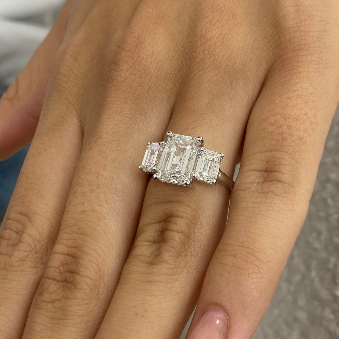 3.0 CT Emerald Moissanite Three Stone Engagement Ring