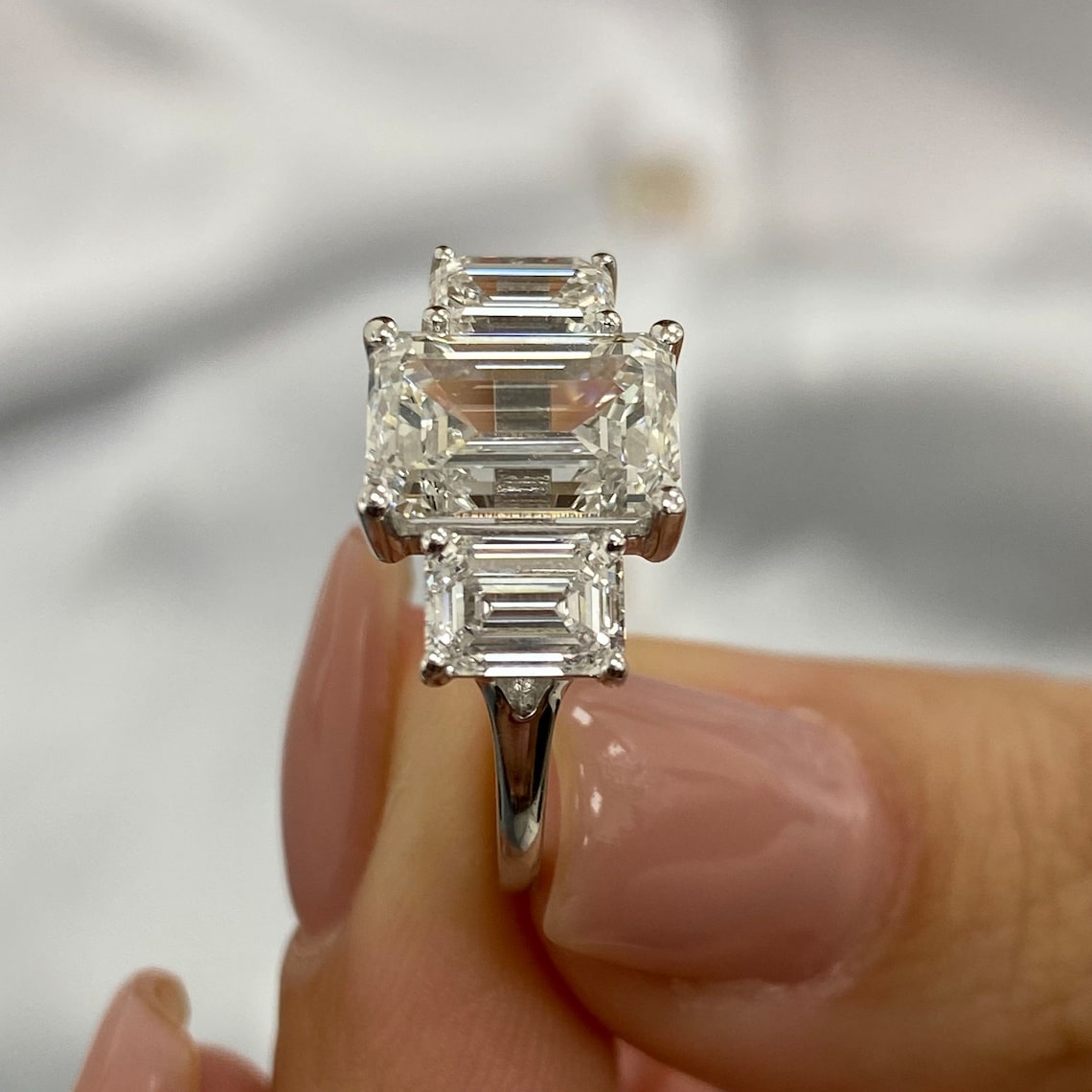 3.0 CT Emerald Moissanite Three Stone Engagement Ring