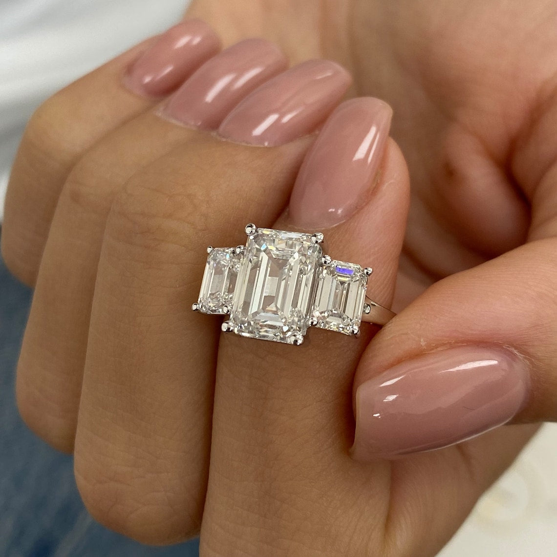 3.0 CT Emerald Moissanite Three Stone Engagement Ring