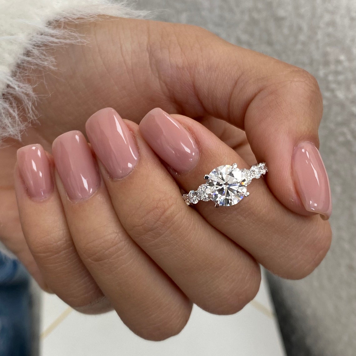 2.0 CT Round Moissanite Pave Setting Engagement Ring