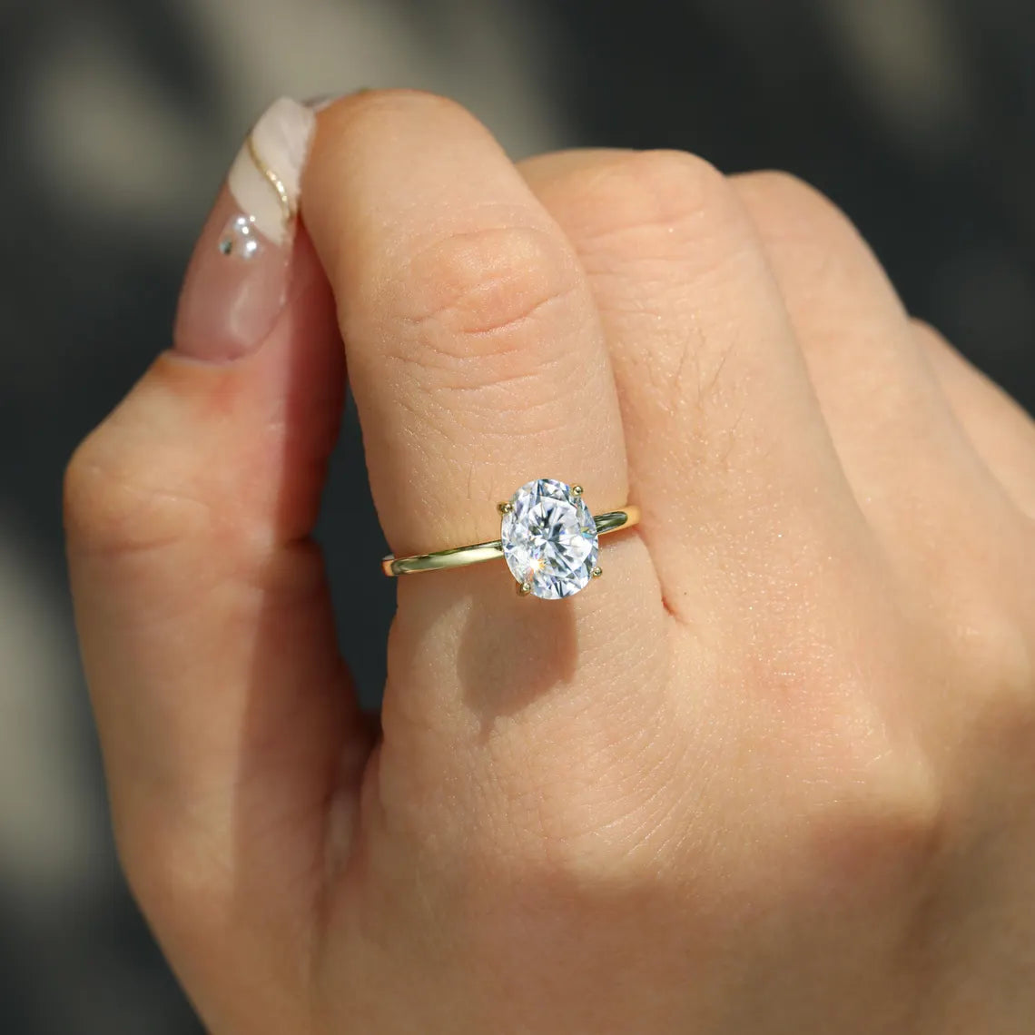 2.0CT Oval Cut Daimond Solitaire Moissanite Engagement Ring