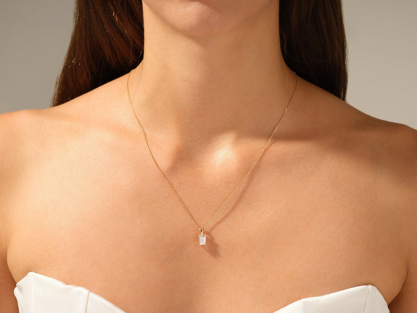 1.0 CT Emerald Moissanite Diamond Solitaire Necklace