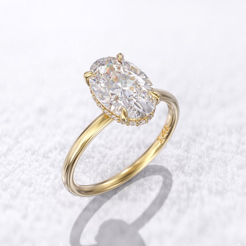 2CT Oval Diamond Halo Moissanite Engagement Ring