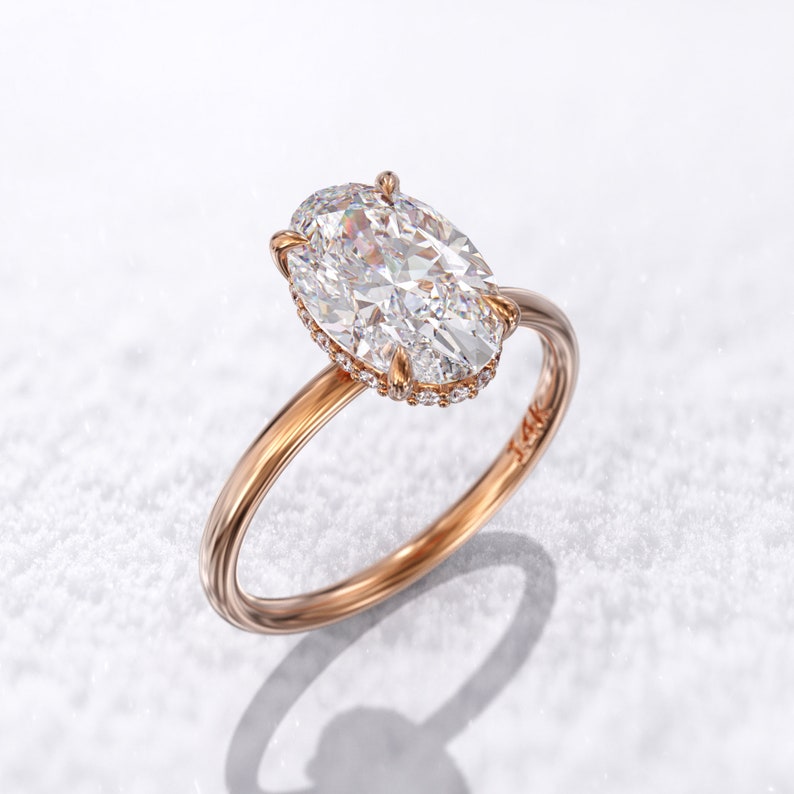 2CT Oval Diamond Halo Moissanite Engagement Ring