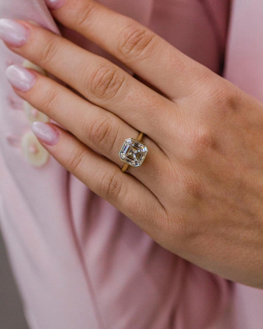4.0ct Asscher Cut Bezel Moissanite Diamond Engagement Ring For Her