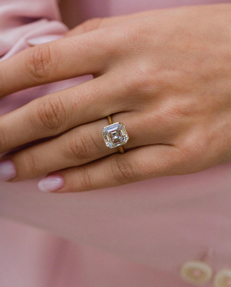 4.0ct Asscher Cut Bezel Moissanite Diamond Engagement Ring For Her