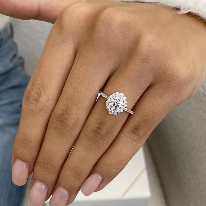 1.0 CT Round Moissanite Halo Engagement Ring With Pave Setting