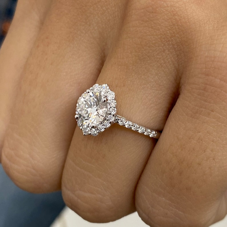 1.0 CT Round Moissanite Halo Engagement Ring With Pave Setting