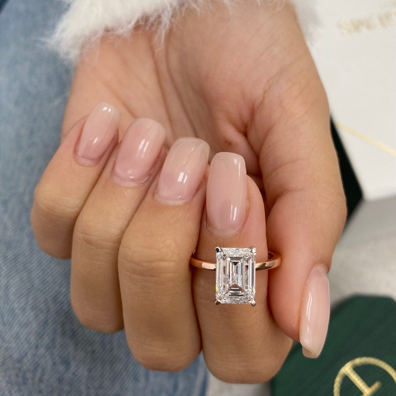 3.0 CT Emerald Moissanite Solitaire Two Tone Engagement Ring