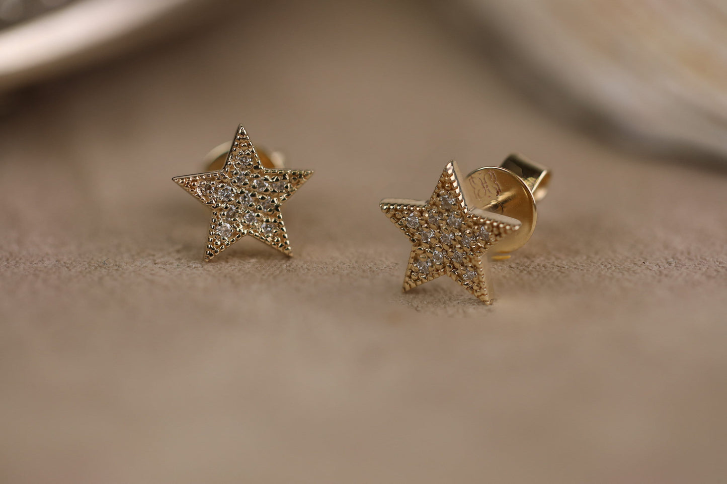 0.2CT Round Star Shaped Moissanite Diamond Stud Earrings In Solid Gold