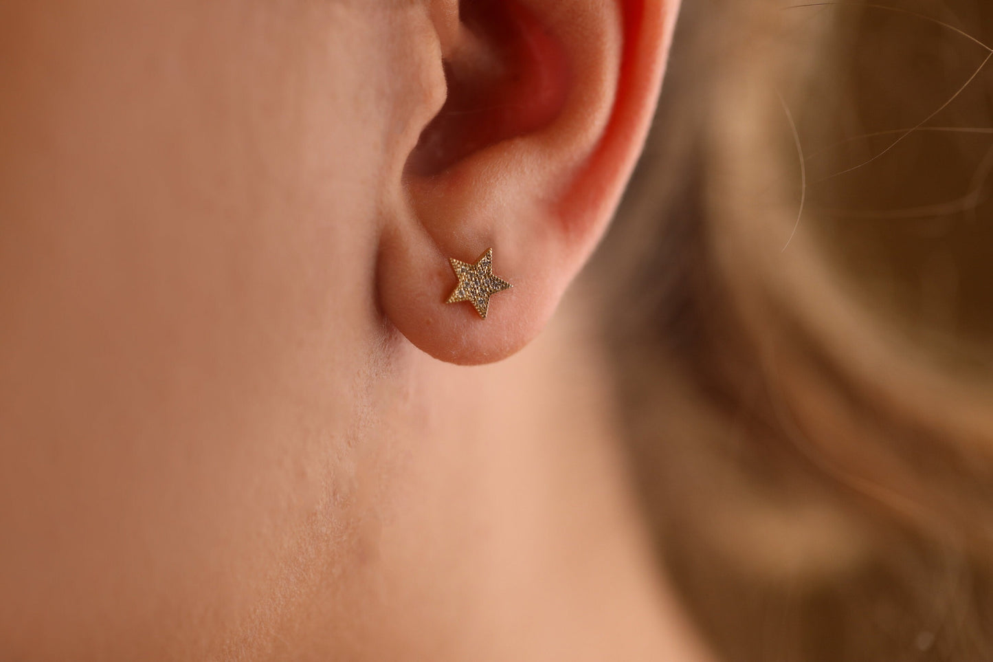 0.2CT Round Star Shaped Moissanite Diamond Stud Earrings In Solid Gold