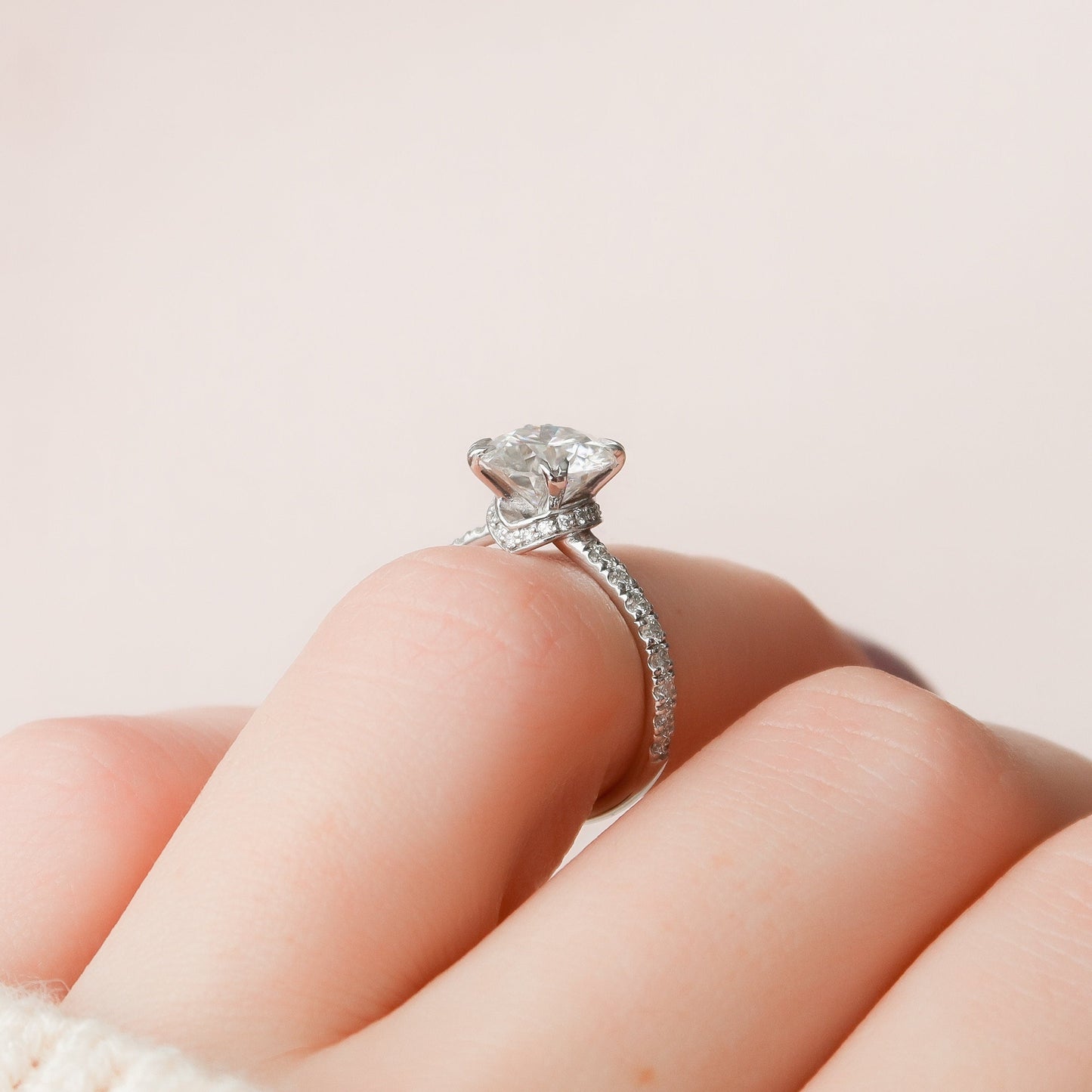 2.0CT Round Cut Moissanite Hidden Halo Engagement Ring