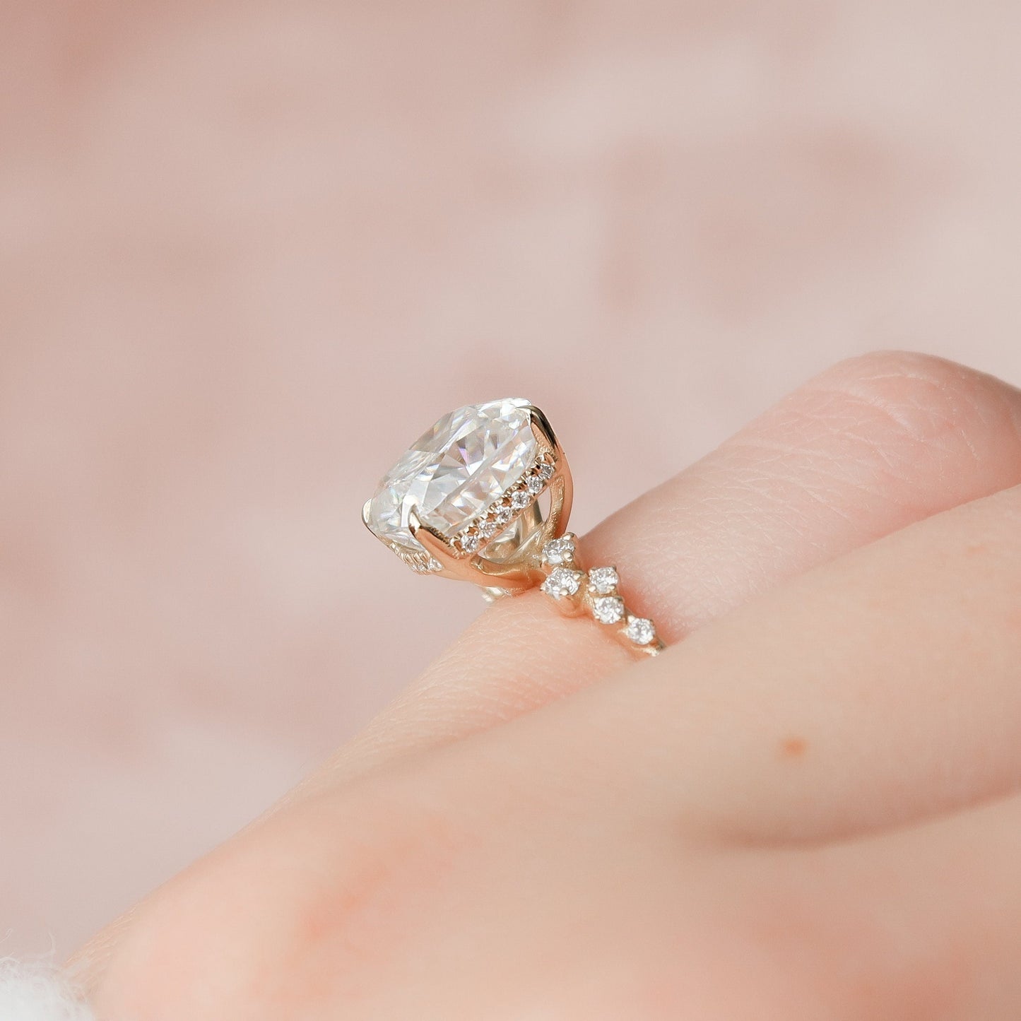 4.0CT Cushion Cut Moissanite Hidden Halo Diamond Engagement Ring