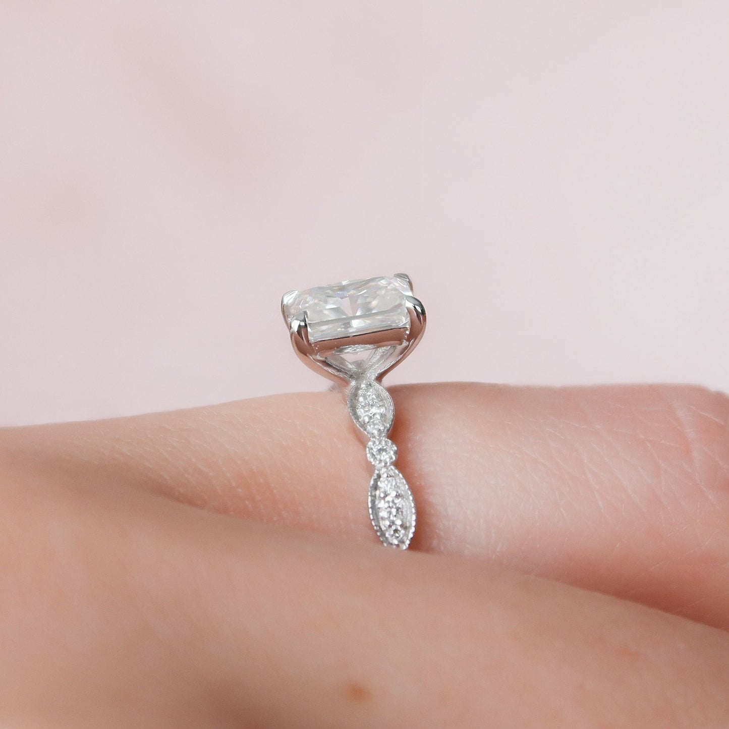 1.0CT Radiant Cut Moissanite Unique Diamond Engagement Ring
