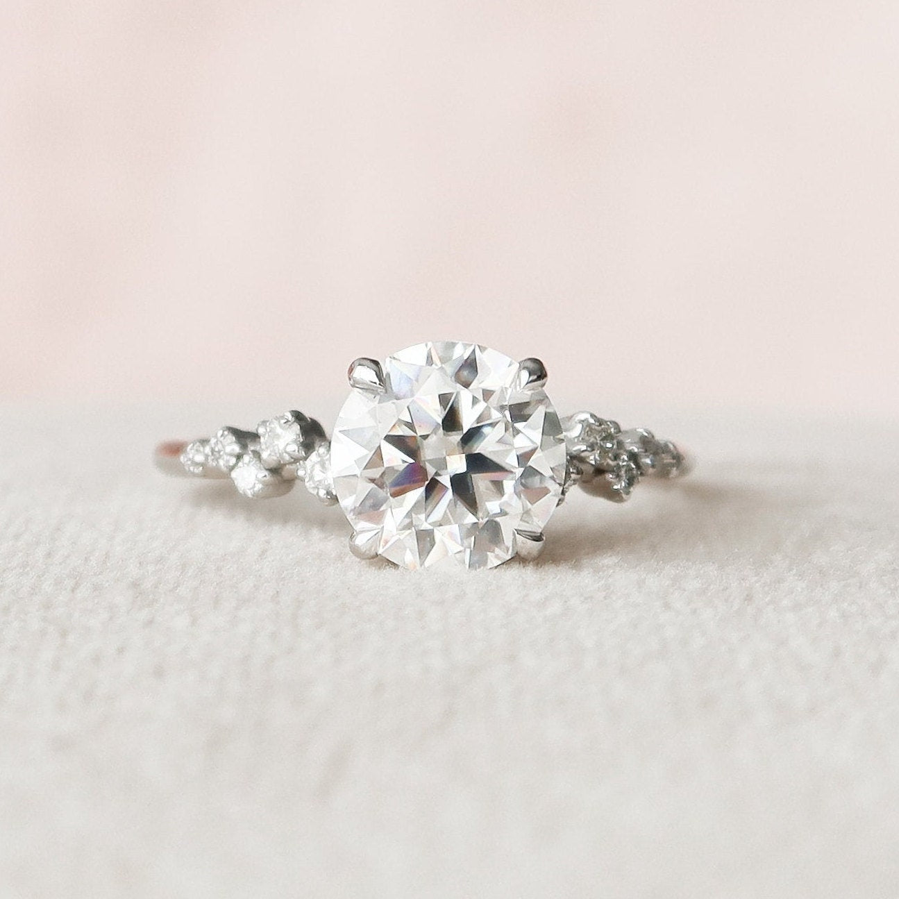 2 CT Round Cut Moissanite Wedding Ring