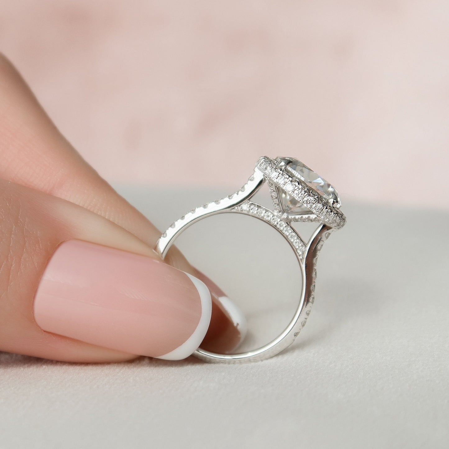 3.50CT Round Cut Halo Moissanite Diamond Pave Engagement Ring