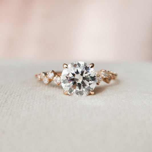 2 CT Round Cut Moissanite Wedding Ring