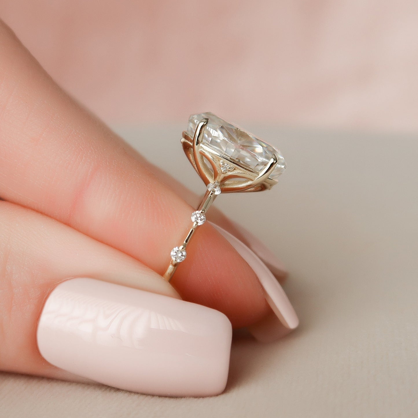 4.5 CT Oval Cut Moissanite Wedding Ring