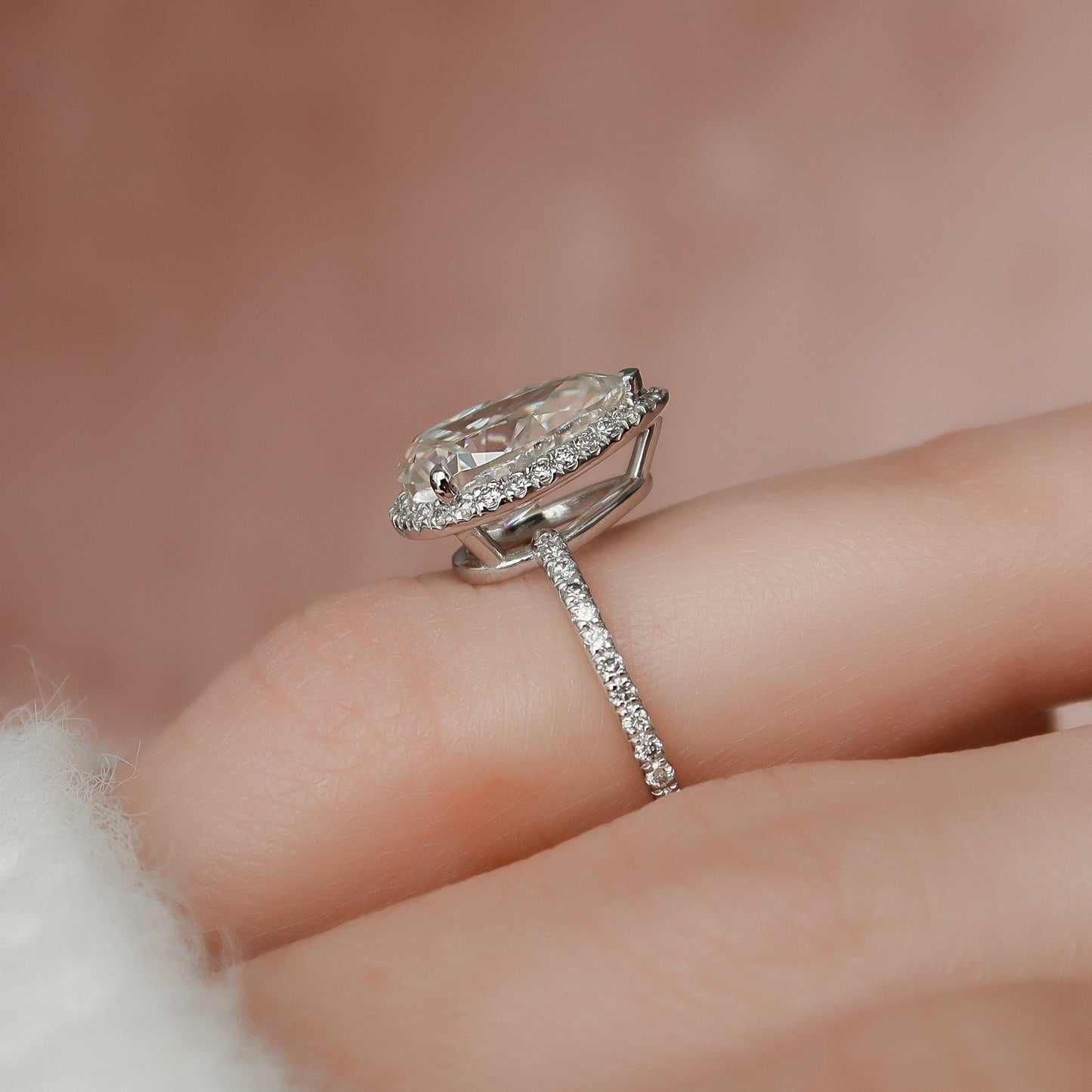 2.0CT Pear Shaped Halo Moissanite Diamond Engagement Ring