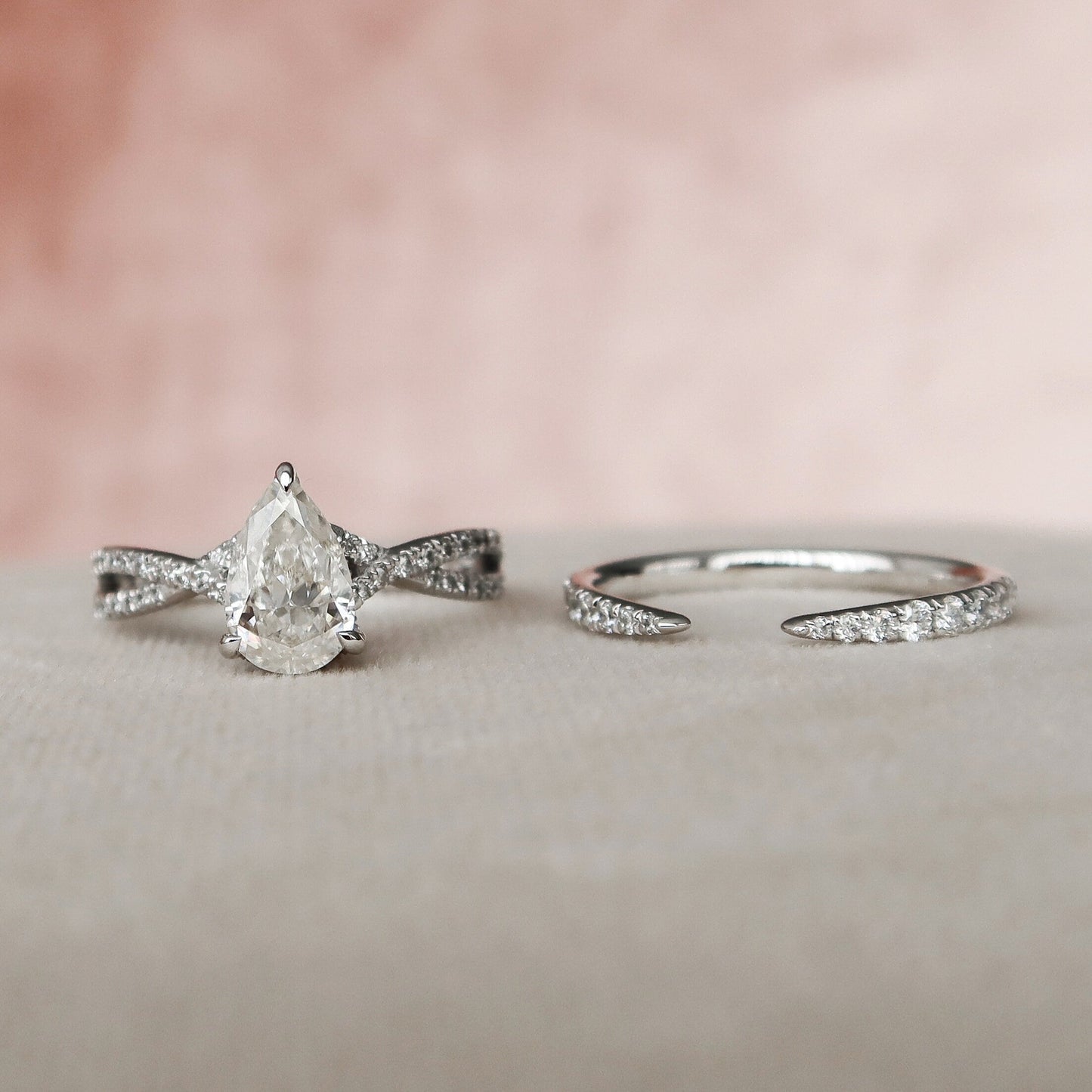 1.0CT Pear Cut Moissanite Split Shank Halo Bridal Engagement Ring Set