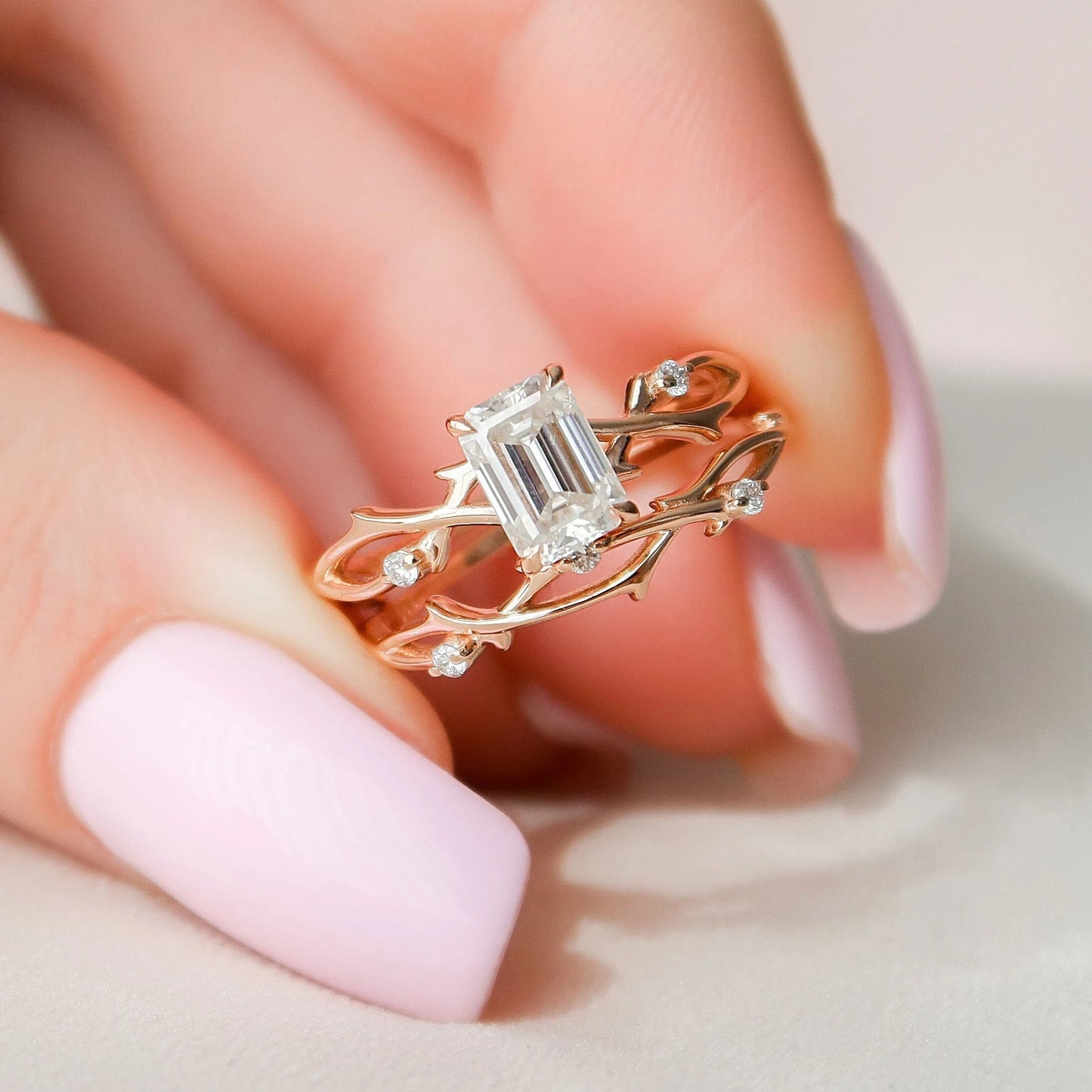 1.0CT Emerald Cut Moissanite Twing Halo Bridal Engagement Ring Set