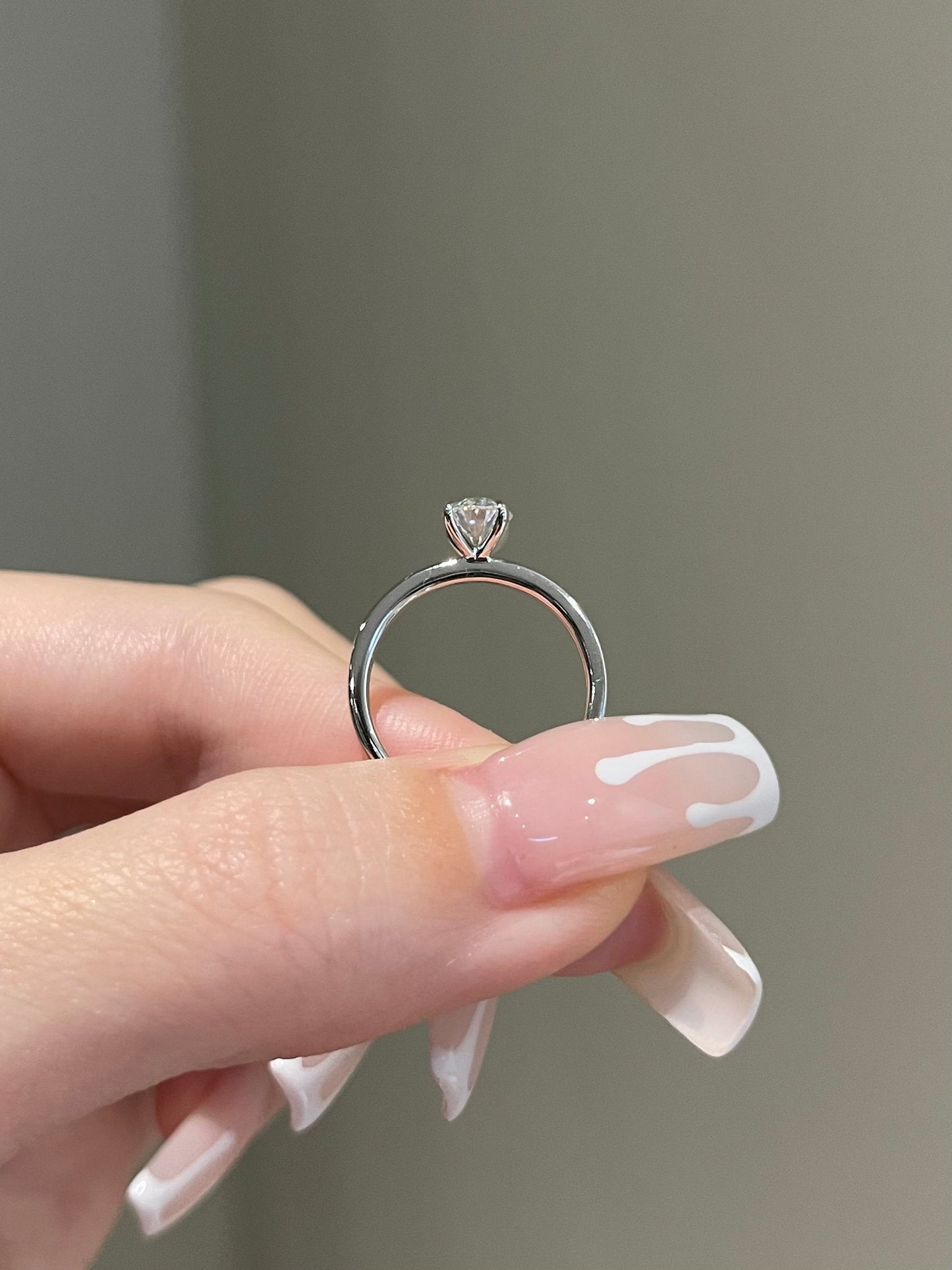 1.0ct Oval Cut Solitaire Moissanite Diamond Four Prong Engagement Ring