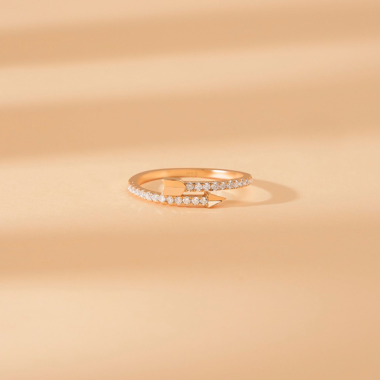 0.29CT Round Pave Arrow Moissanite Diamond Wedding Band In 18K Solid Gold