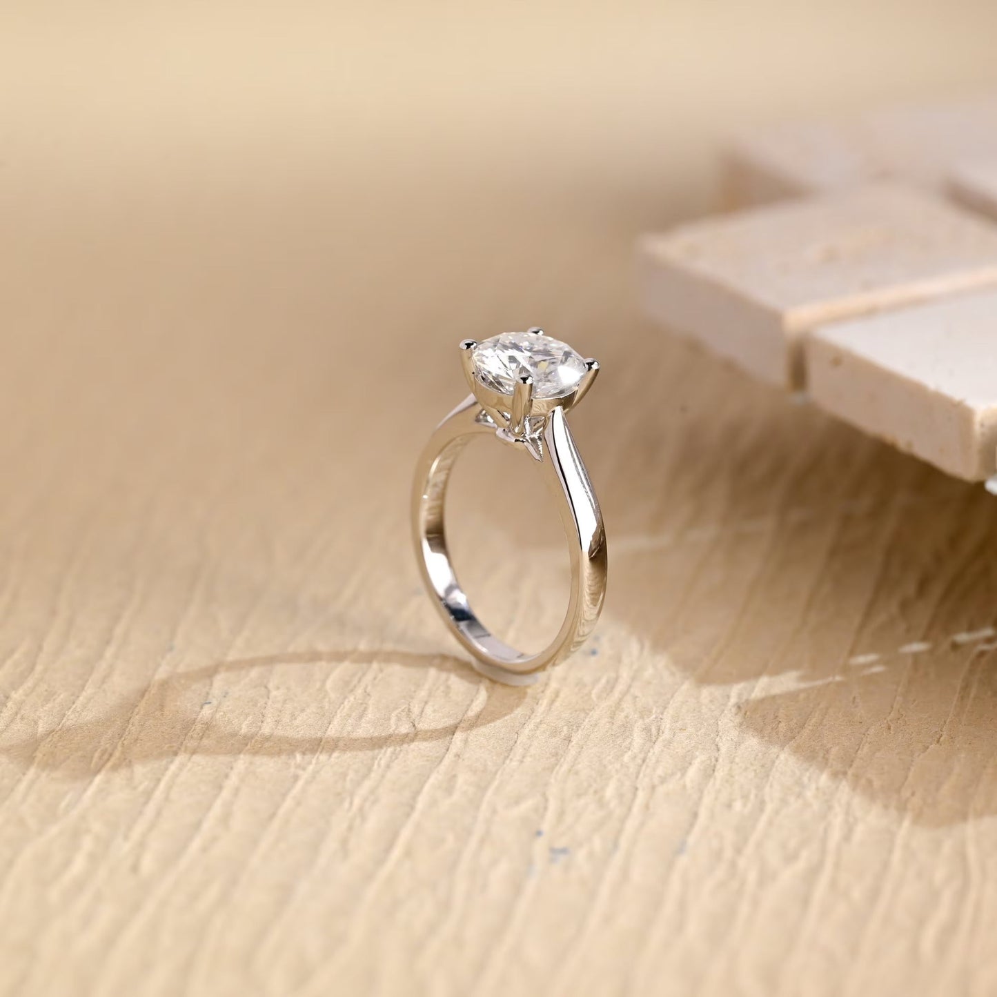 1.0 CT Round Brilliant Cut Solitaire Moissanite Engagement Ring