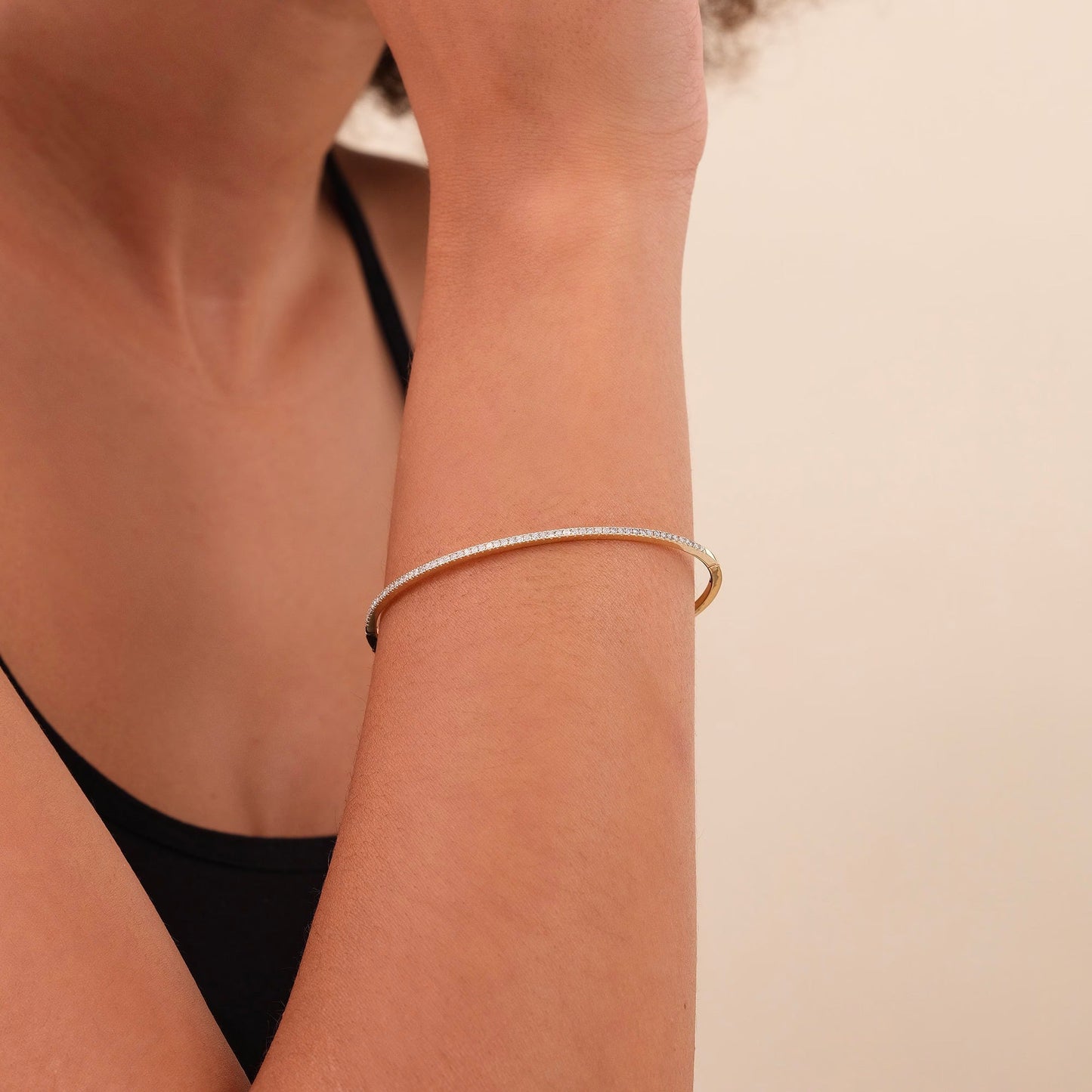 Round Cut Diamond Bracelet Bangle for Birthday Gift