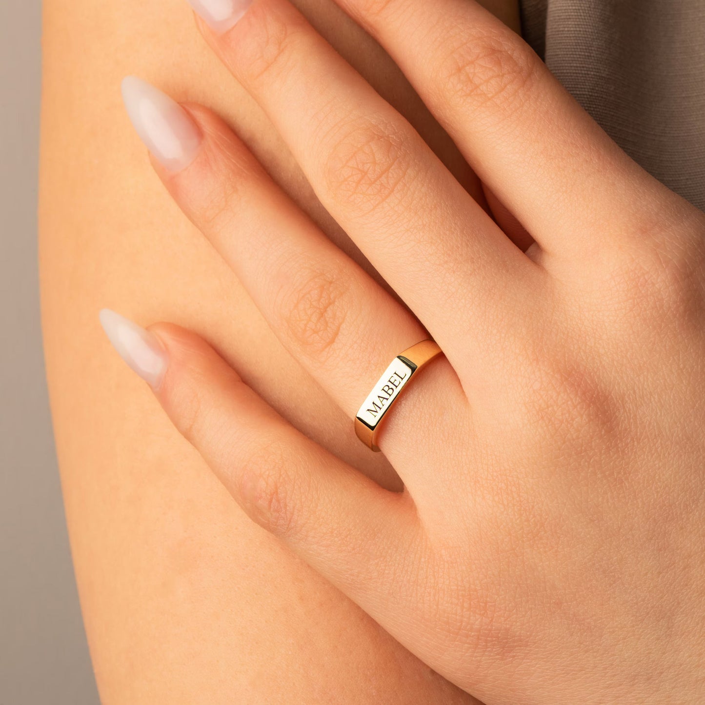 2.5mm Engraved Moissanite Wedding Band For Women In 18K Yellow Gold