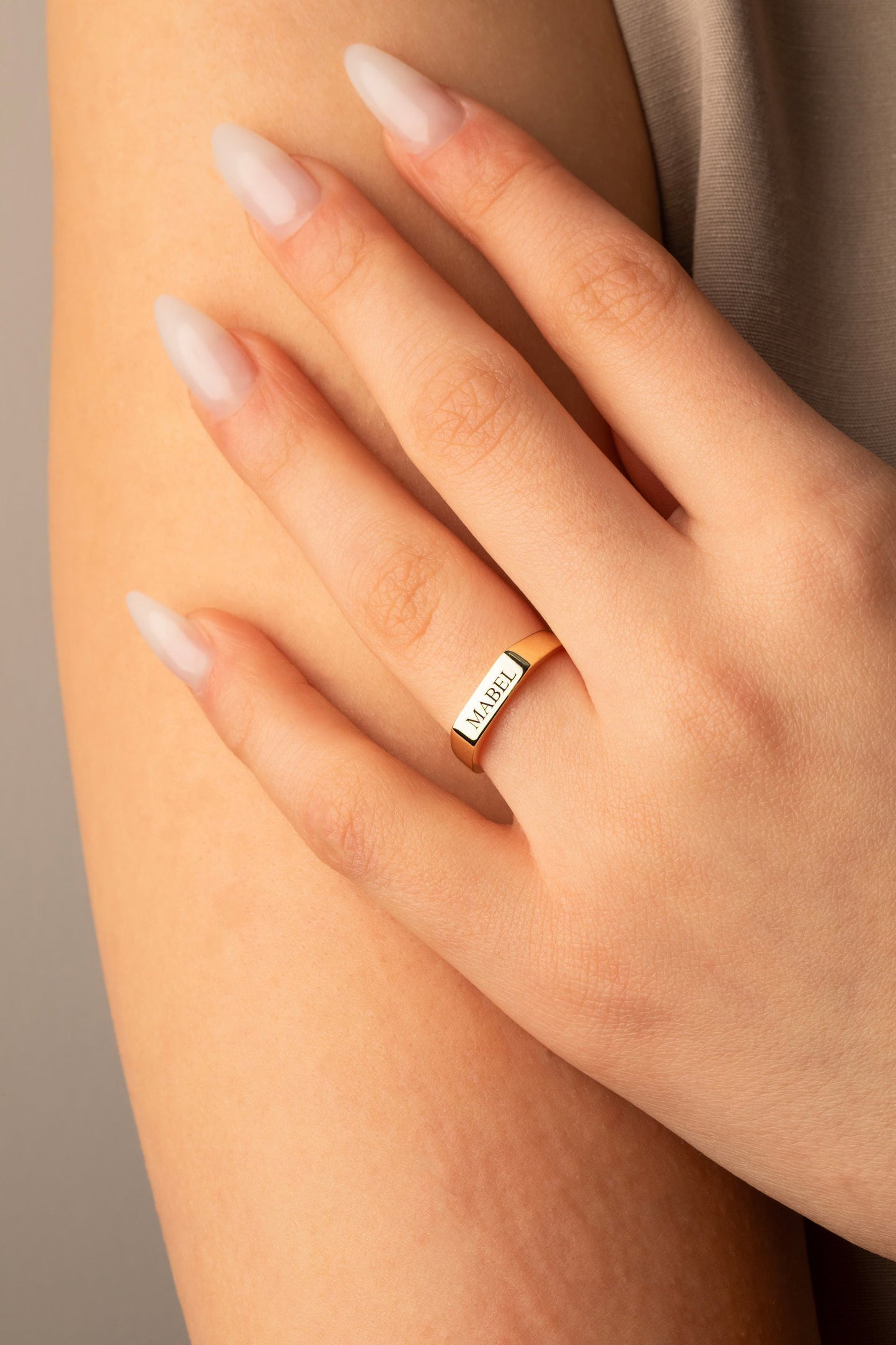 2.5mm Engraved Moissanite Wedding Band For Women In 18K Yellow Gold