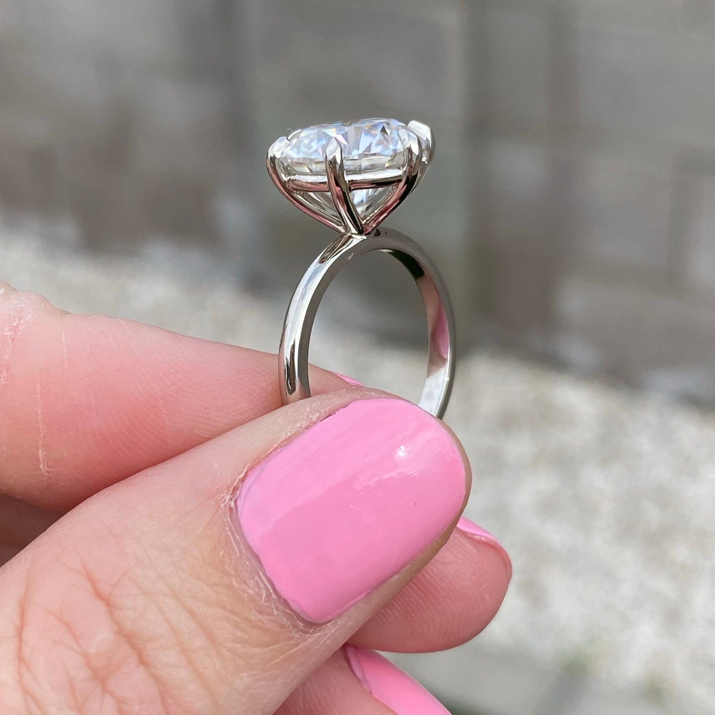 4.5CT Round Brilliant Diamond Solitaire Moissanite Engagement Ring
