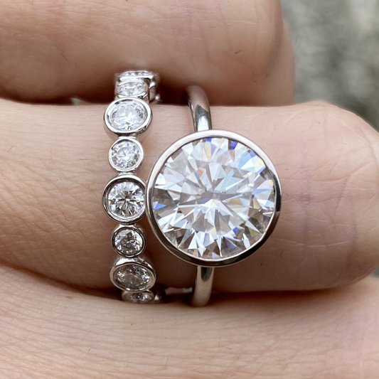 3.5CT Round Brilliant Diamond Bezel Moissanite Engagement Ring