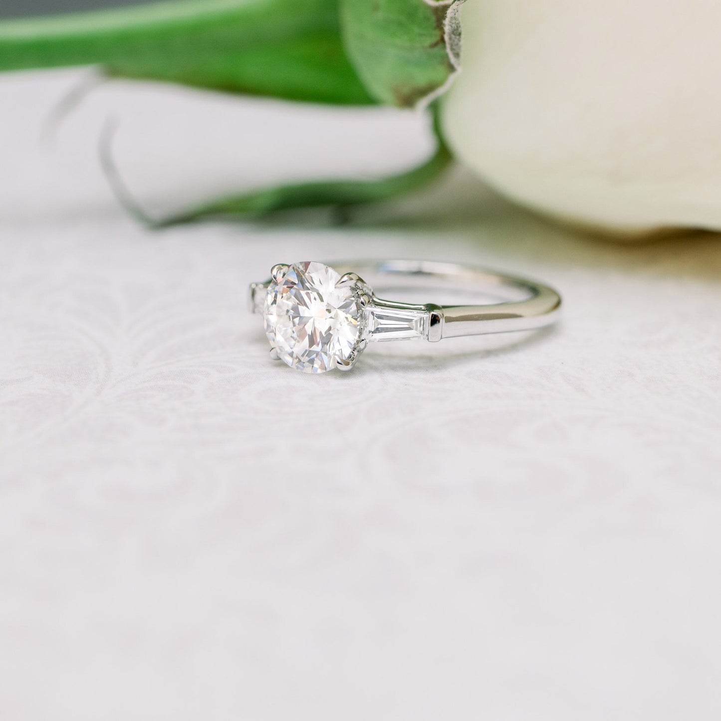 2.0CT Round Brilliant Cut Moissanite Baguette Diamond Engagement Ring