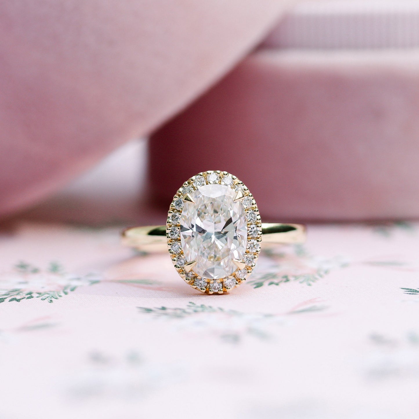2.0CT Oval Cut Moissanite Halo Diamond Engagement Ring