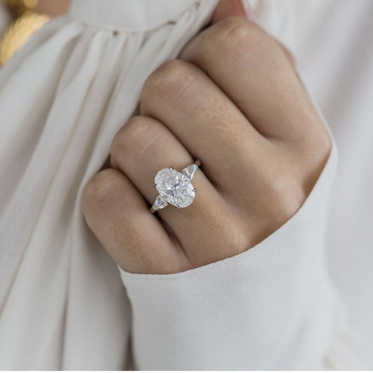 4.0CT Oval Cut Three Stone Moissanite Diamond Engagement Ring