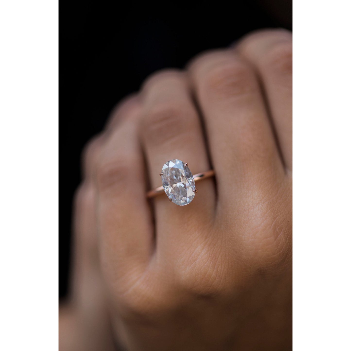 4.0 CT Elongated Oval Cut Moissanite Engagement Ring