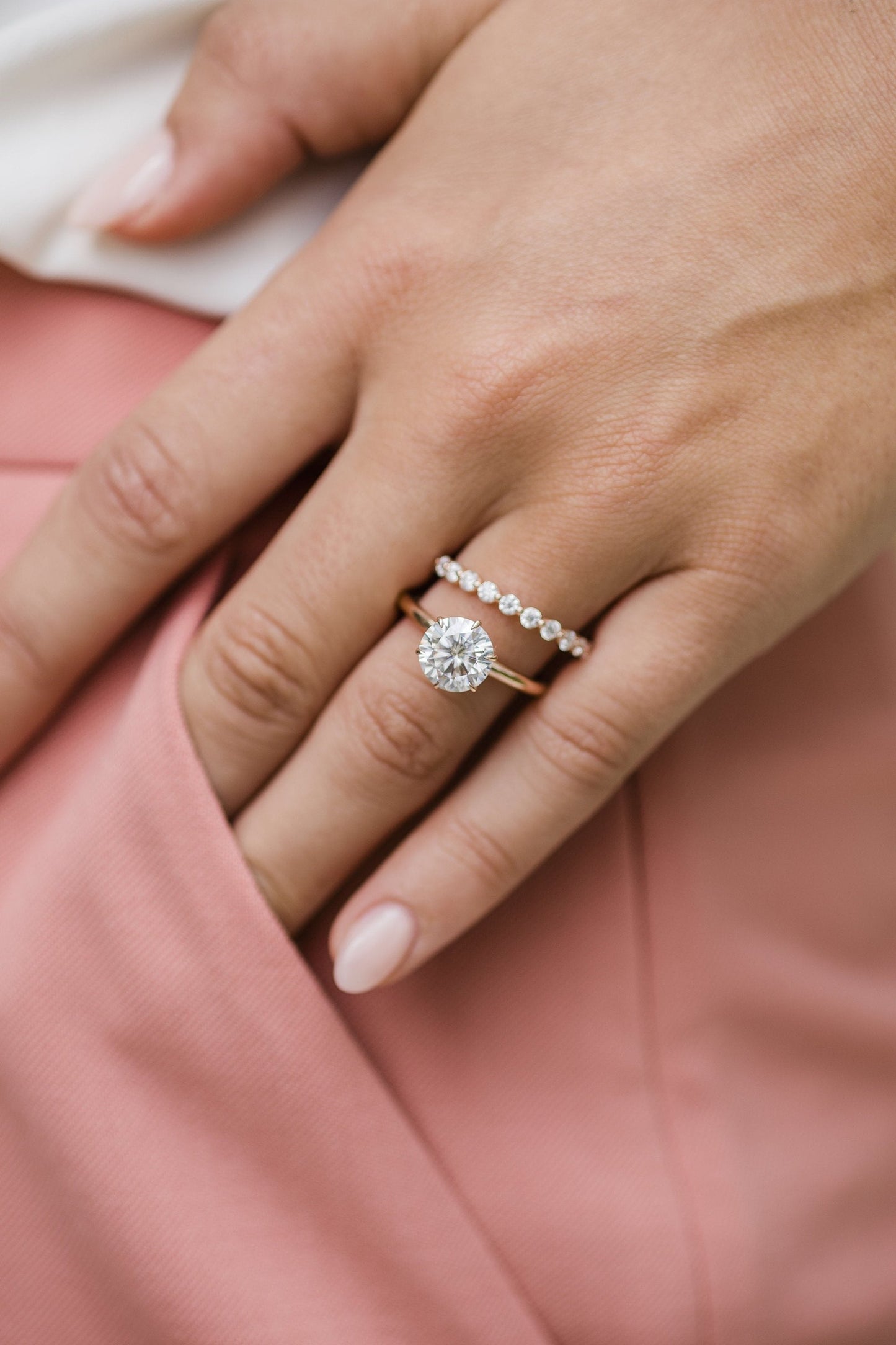 2.0CT-3.0CT Round Cut Six Prong Moissanite Solitaire Engagement Ring